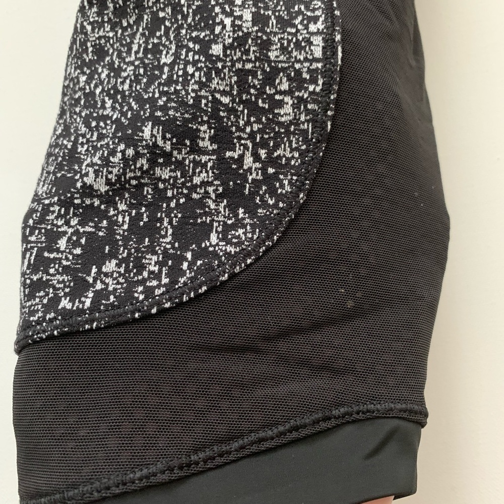 Lululemon cropped leggings - Picture 3 of 4